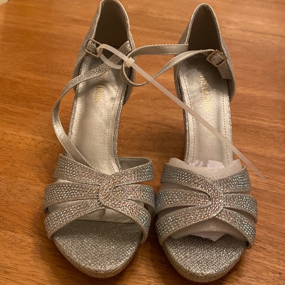 Dream Pairs silver sparkly geeked sandals ankle straps NEW sz 11 very pretty - Picture 1 of 12